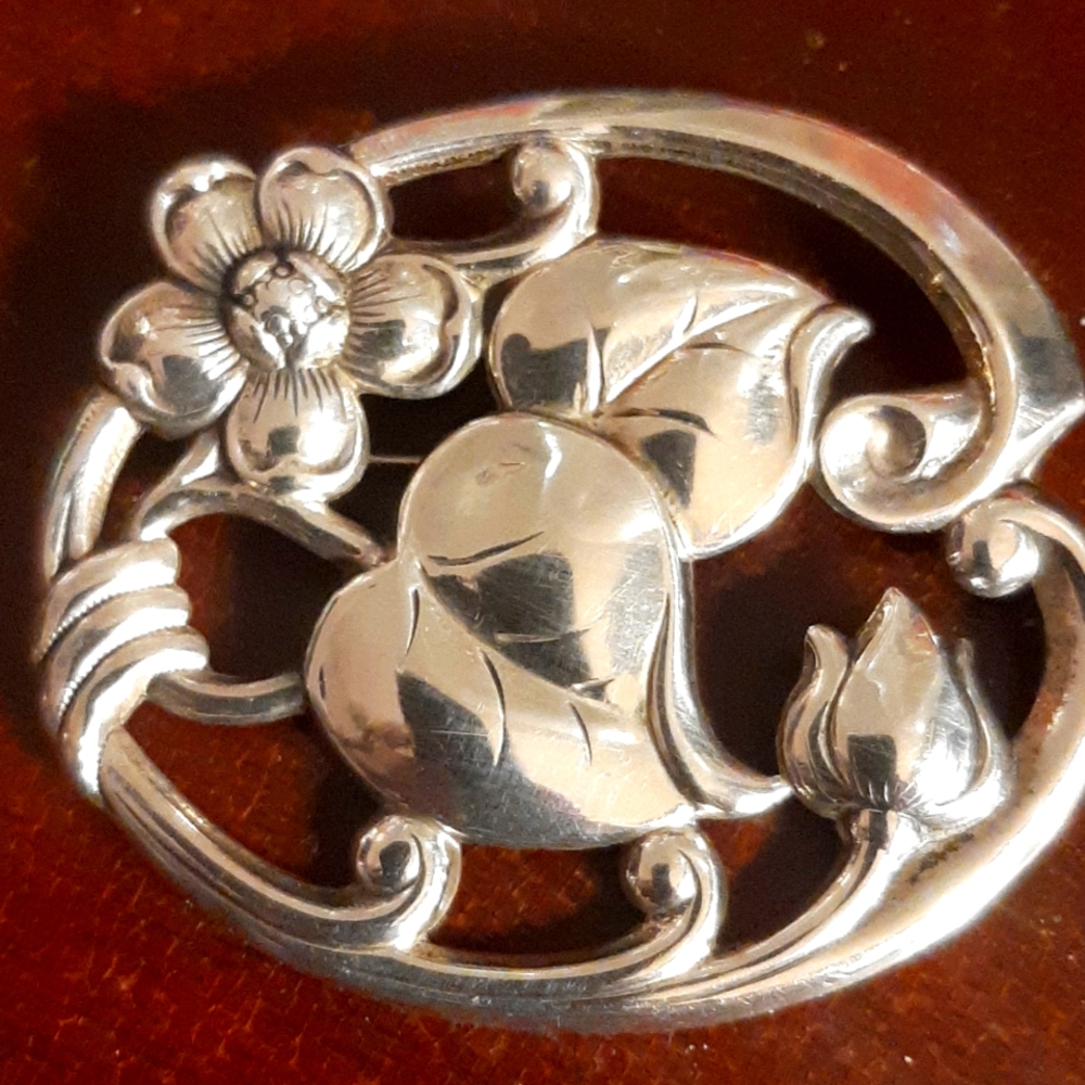 Spiedel Bros. Vintage Sterling silver brooch